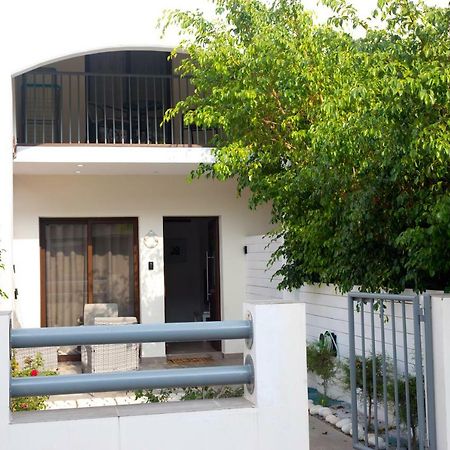 Galatex Beach Living By Trulycyprus Limassol Eksteriør billede
