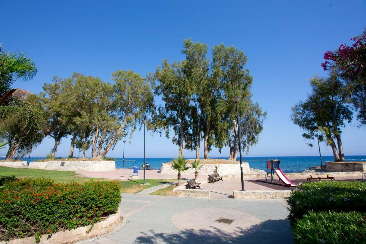 Galatex Beach Living By Trulycyprus Limassol Eksteriør billede