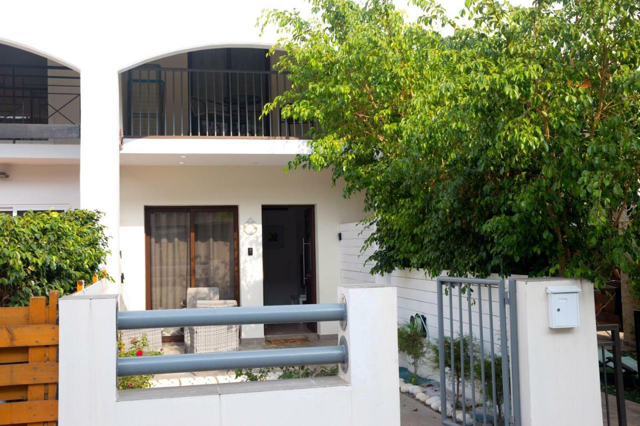 Galatex Beach Living By Trulycyprus Limassol Eksteriør billede